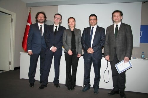 Sağlık Hukukunda Aydınlatılmış Onam
 - 50