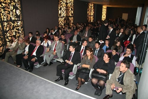 Oylar Eşit Çıkınca Seçim Ertelendi - 2