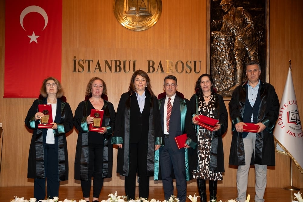 Meslekte 25, 30 ve 35 Yılını Dolduran Meslektaşlarımıza Plaket Verildi - 152