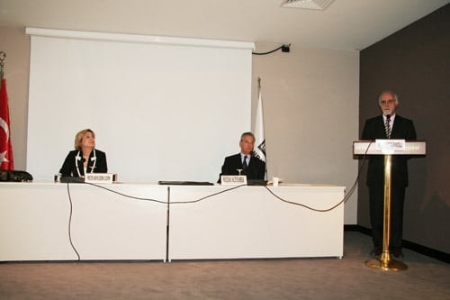 Prof. Dr. Dr. Hc. Walter Rechberger Konferans Verdi