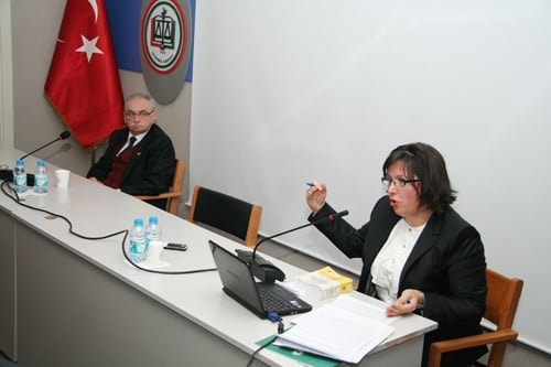 Fikir Ve Sanat Eserleri Yasası Yeniden Düzenlenmeli

 - 12