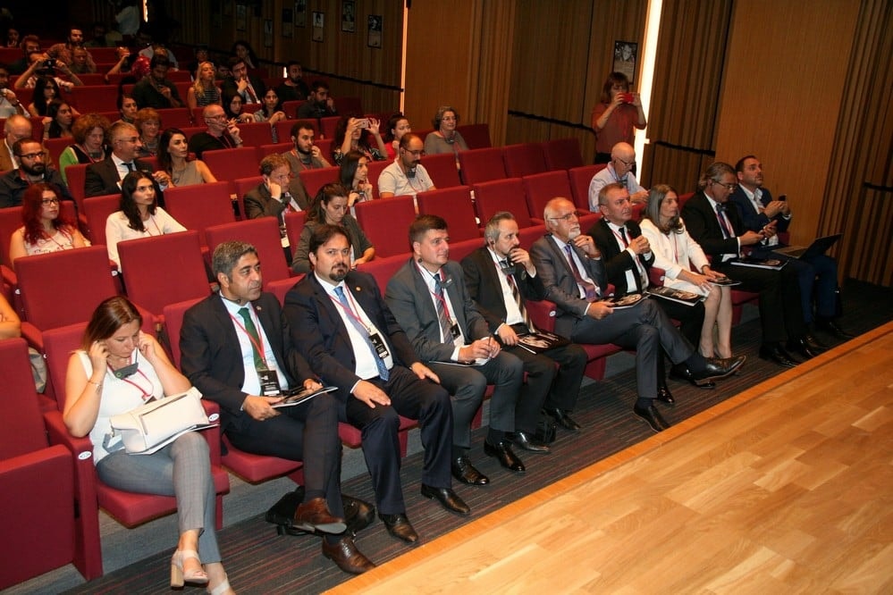 Uluslararası Konferans: ‘Ayın Karanlık Yüzü’ - 41