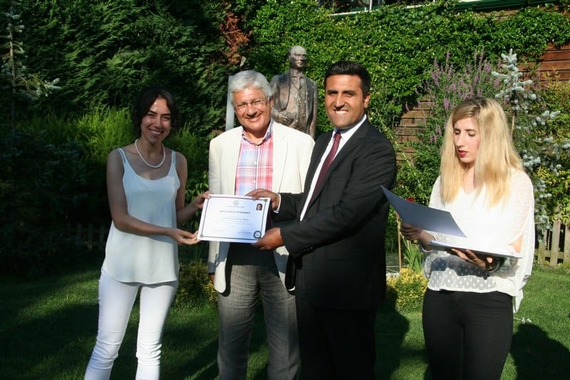 37. Dönem Hukuk İngilizcesi Ve Terminoloji Derslerine Katılanlara Törenle Belgeleri Verildi - 42