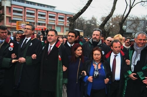 Polis Devleti Değil Hukuk Devleti

 - 66