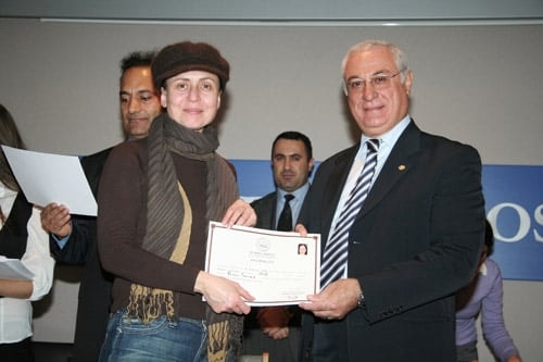 16. Dönem İngilizce Derslerine Katılanlara Katılım Belgeleri Verildi - 7