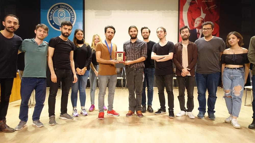 Cübbesizler Balıkesir’de Sahne Aldı - 7