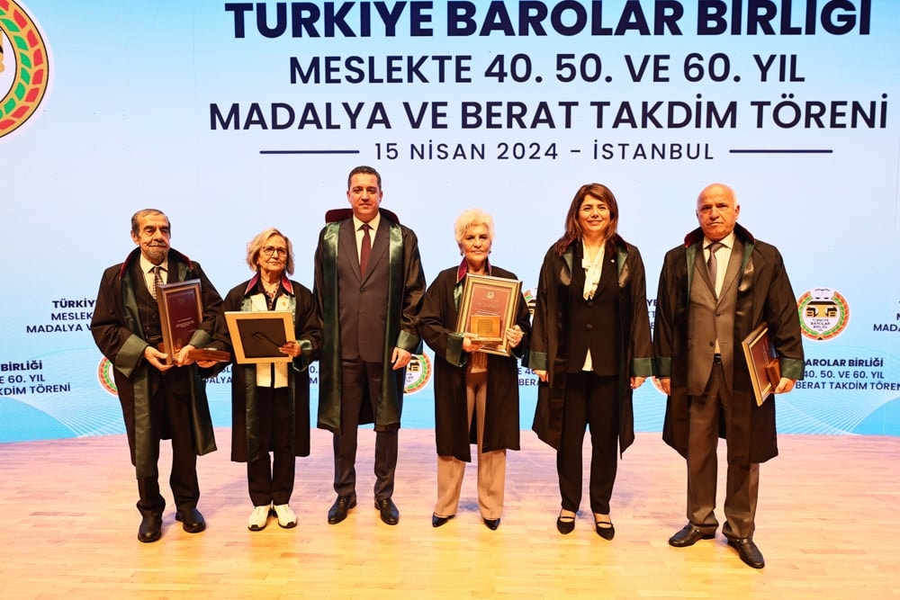 Meslekte 40, 50 ve 60 Yılını Dolduran Meslektaşlarımıza Plaket Verildi - 150