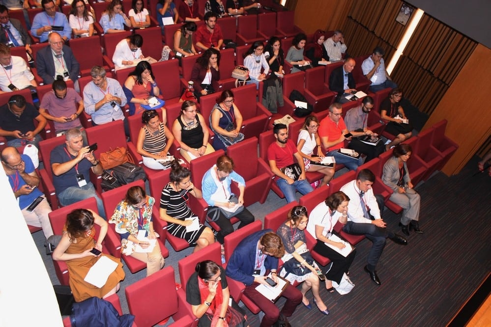 Uluslararası Konferans: ‘Ayın Karanlık Yüzü’ - 137