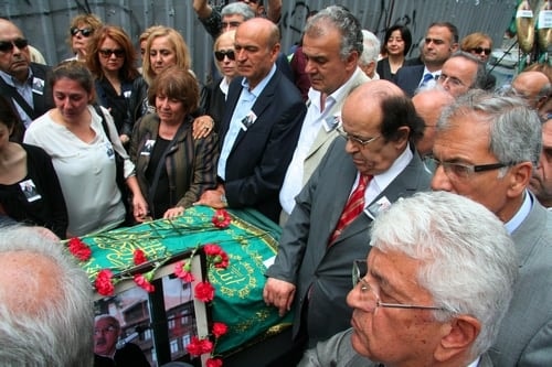 Av. Cengiz Kayıtmazer Son Yolculuğuna Uğurlandı
 - 26