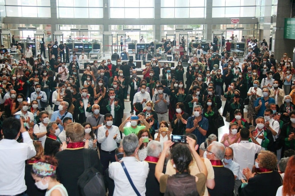 Avukatların Direnişi Sürüyor - 12