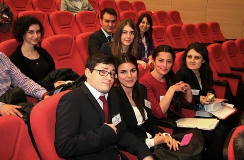 Farazi Dava Yarışması Yapıldı

 - 115