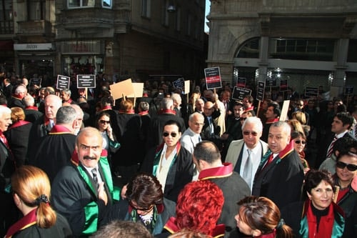 Barolar “Yargıya Ve Ülkeye Sahip Çıkma” Yürüyüşü Yaptılar - 1