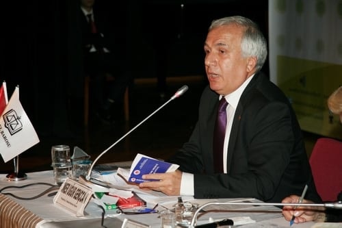 Edinilmiş Mallara Katılma Rejimi Ve Boşanma Hukuku İle İlgili Uygulama Sorunları

 - 77