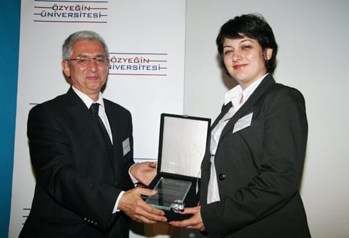 Sosyal Ağlar Ve İnternet Özgürlükçü Anlayışla Düzenlenmeli
 - 48