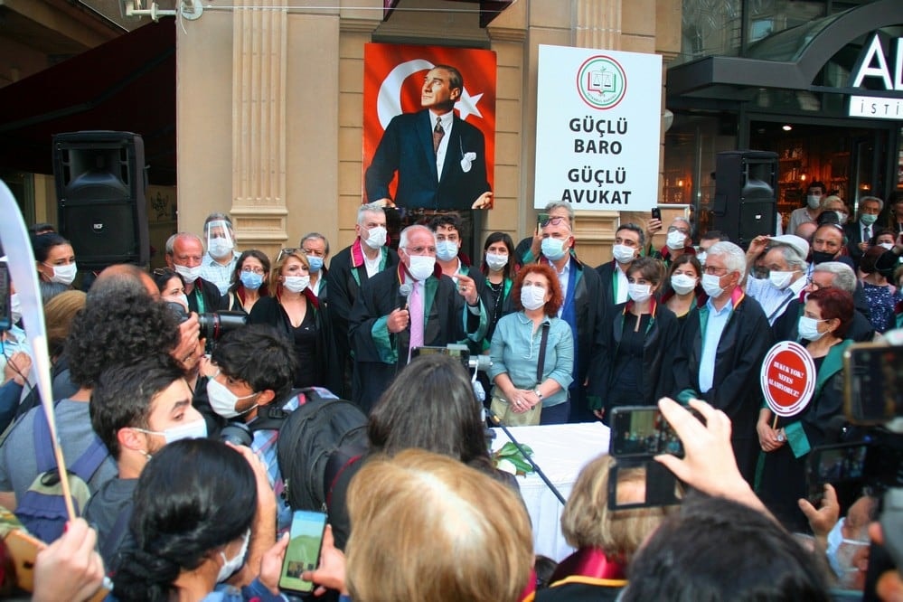 Biz Bu Ülkeyi Hukuk Devleti Yapmak İçin Varız - 18