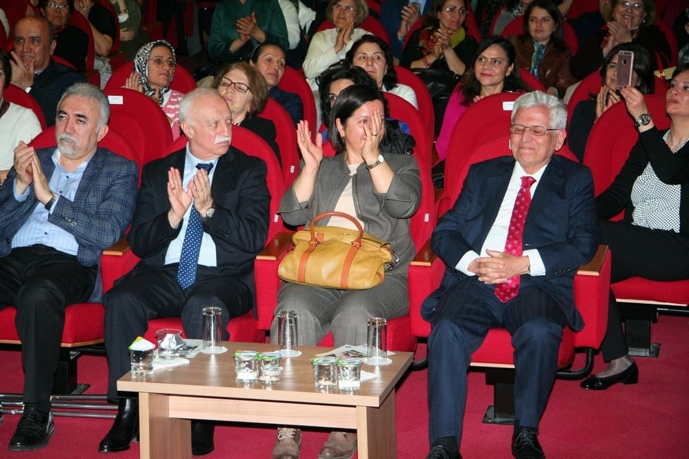 Çağdaş Yaşam Cumhuriyet Ödülü Ümit Kocasakal’a Verildi - 119