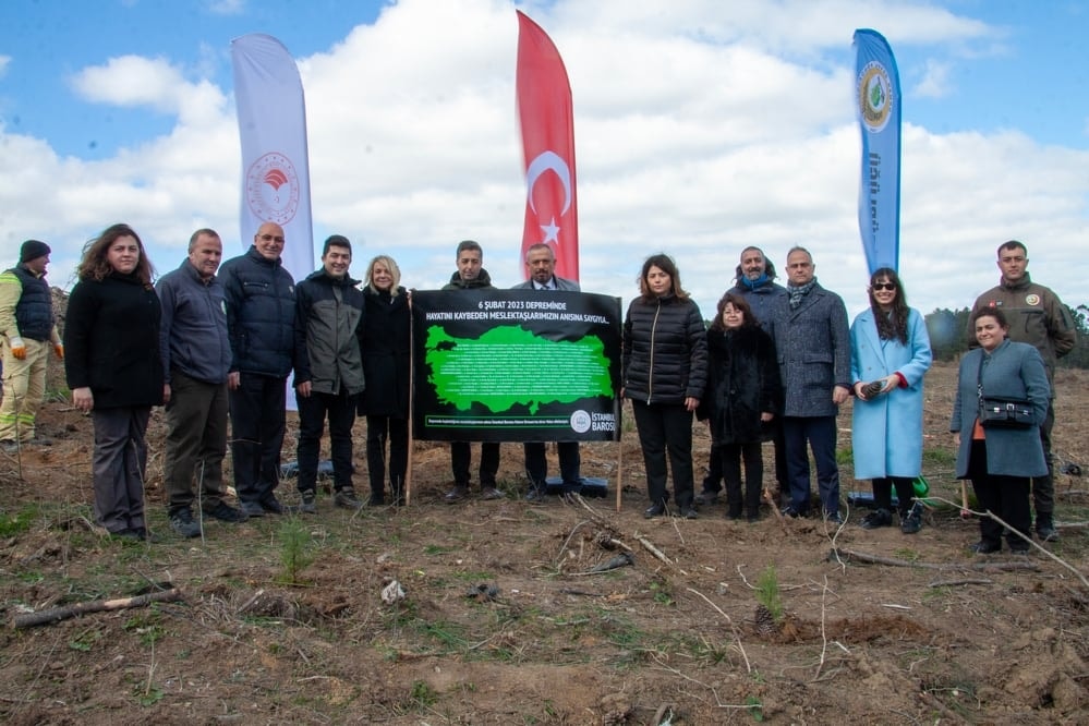 İstanbul Barosu Hatıra Ormanı’na  Depremde Kaybettiğimiz Meslektaşlarımız Anısına Fidan Diktik - 3