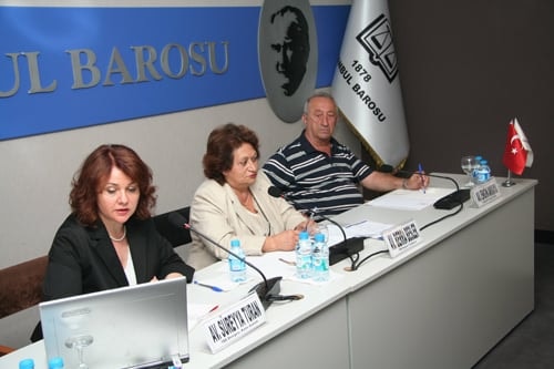 Değişen Yasalar Çerçevesinde Kamudaki Avukatların Sorunları
 - 12