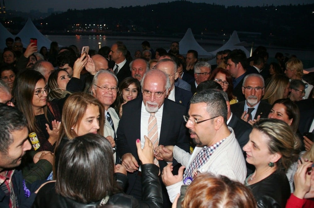 Başkan Durakoğlu Güven Tazeledi - 637