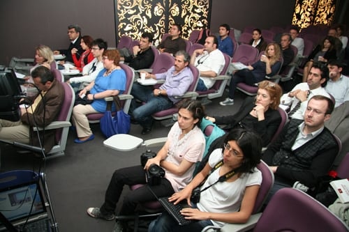 Tıbbi Uygulama Hatalarına Yaklaşım
 - 19