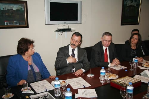 Bursa Barosu Yönetiminden İstanbul Barosuna Destek
 - 11