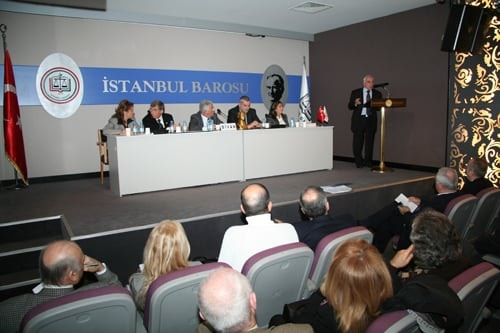 Baro Meclisi Genel Kurulu
Yargıya Yapılan Müdahaleleri Görüştü - 12