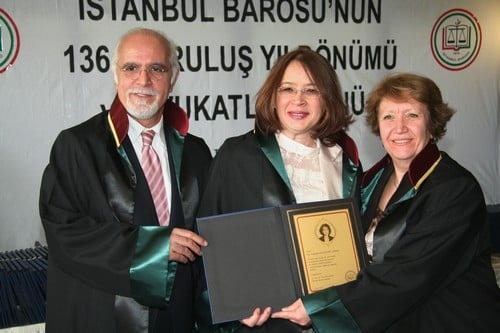 Hukuk Devleti Tesis Edilene, Yargı Bağımsız Olana Kadar, Bedeli Ve Pahası Ne Olursa Olsun Bu Mücadeleyi Birlikte Sürdüreceğiz - 121