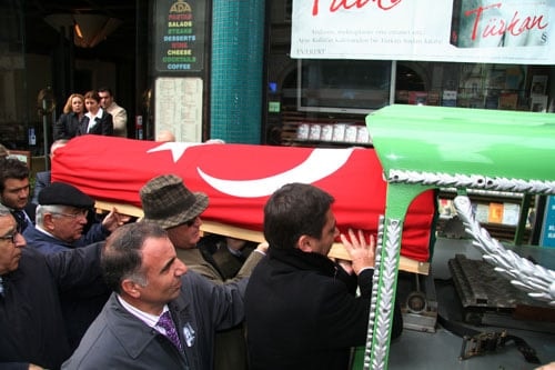 Baromuz Başkanlarından 
Av. M. Burhanettin Güngör'ü 
Kaybettik
 - 10