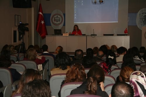 “Kadın Hakları Ve Aile İçi Şiddet” Konulu Sertifika Programı Devam Ediyor - 11