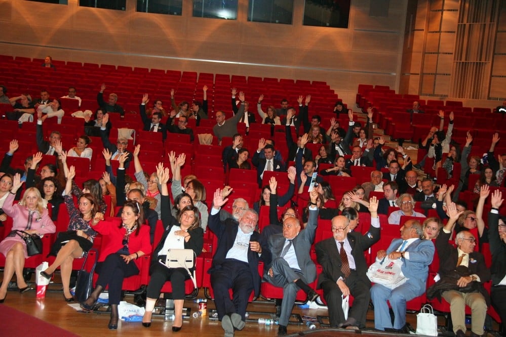 Başkan Durakoğlu Güven Tazeledi - 349