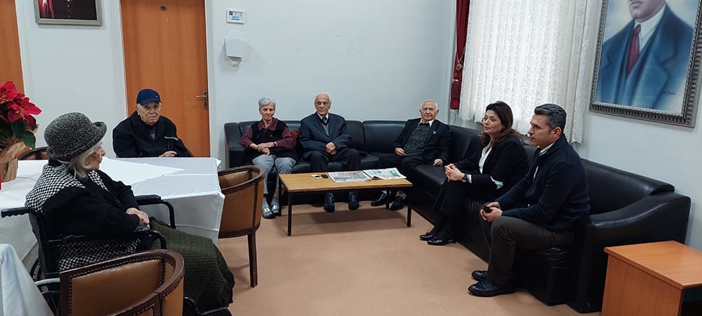 Başkanımız Av. Filiz Saraç'tan Validebağ Öğretmen Huzurevi'ni Ziyaret - 2