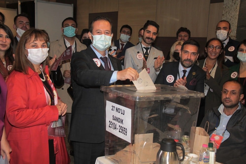 İstanbul Barosu Başkanlığı'na Av. Mehmet Durakoğlu Yeniden Seçildi - 190