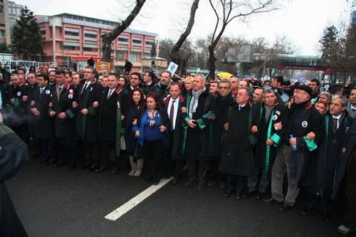 Polis Devleti Değil Hukuk Devleti

 - 65