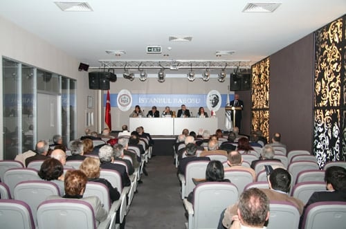 Baro Meclisi Genel Kurulu
Yargıya Yapılan Müdahaleleri Görüştü - 15