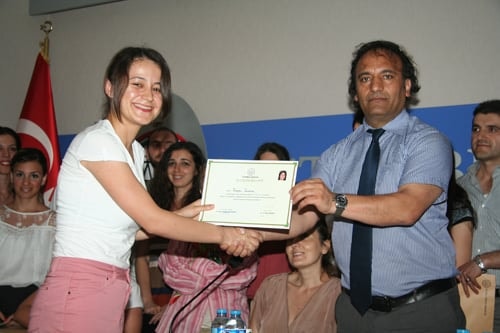 26. Dönem Hukuk İngilizcesi Ve Terminolojisi Derslerini Tamamlayanlara Katılım Belgeleri Verildi  - 33