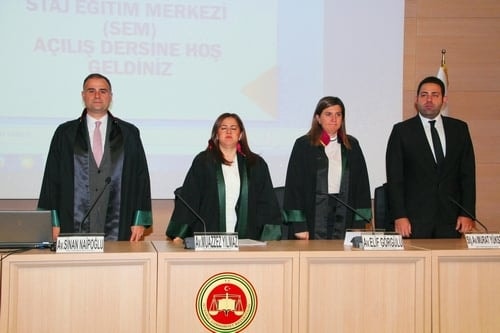 Türkiye’Nin Avukatlara İhtiyacı Var
 - 6