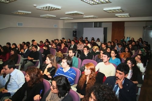 Avukatlar, Kurtçuklardan Muhteşem Kelebekler Yapmayı Becerenlerdir

 - 21