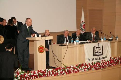 Hukuk Eğitimi Büyük Bir Kaosa Sürüklenmiştir - 95