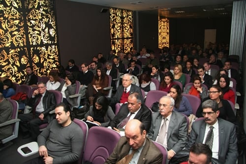 Avukata Yönelik Baskı Vatandaşa Yapılmış Sayılır

 - 23