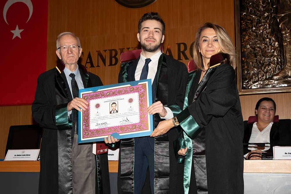 İstanbul Barosu Yönetimi Olarak 24. Çalışma Gününde 24. Ruhsat Törenimizi Gerçekleştirdik