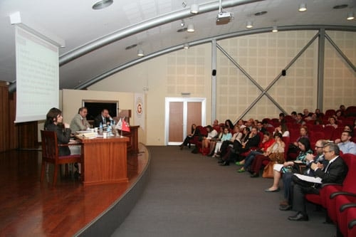 Milletlerarası Mal Satımına İlişkin Birleşmiş Milletler Anlaşmasının

Türk Borçlar Kanunu Çerçevesinde Değerlendirilmesi

 - 51