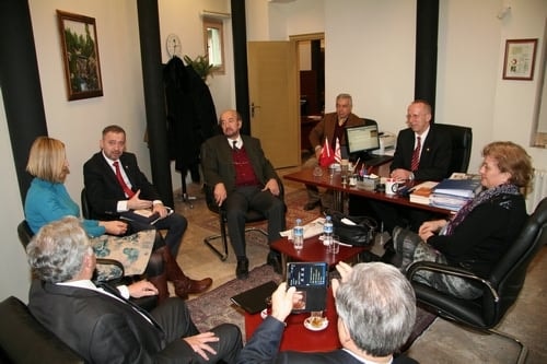 Rauf Denktaş Türk Dünyasının Kahramanıdır

 - 43