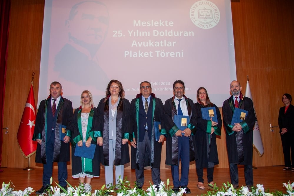 Meslekte 25, 30 ve 35 Yılını Dolduran Meslektaşlarımıza Plaket Verildi - 105