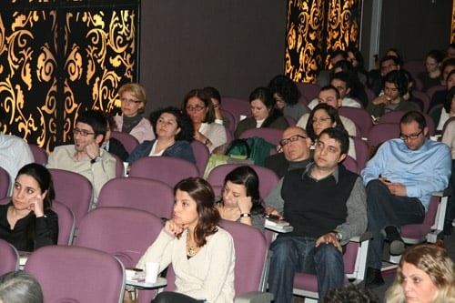 “Kadın Hakları Ve Aile İçi Şiddet” Konulu Sertifika Programı

 - 12