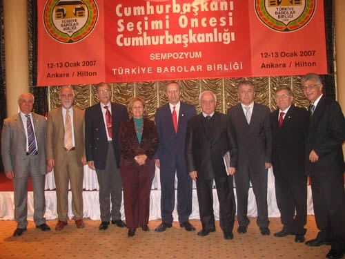 Tbb’Nden Sempozyum :“Cumhurbaşkanı Seçimi Öncesi 
Cumhurbaşkanlığı”  - 3