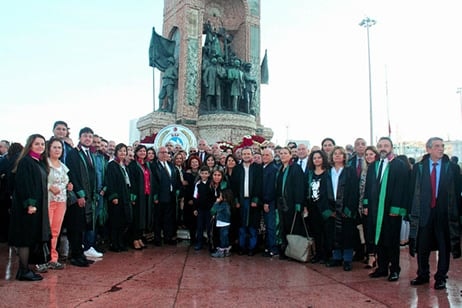 Atamızı 81. Ölüm Yıldönümünde Minnetle Andık