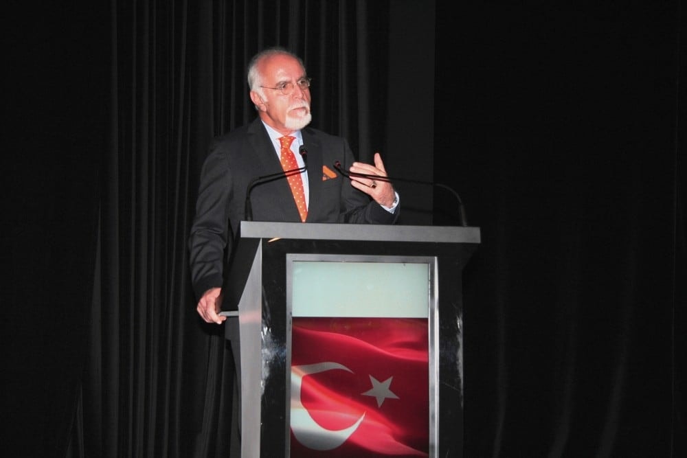 Hukuka Felsefi ve Sosyolojik Bakışlar VIII - 28