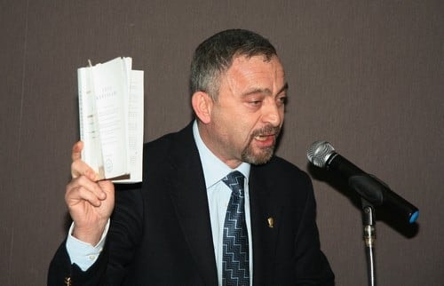 Medya Ve Hukuk

 - 22