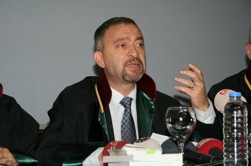 Yolsuzluk İddialarını Kapatılmış Saymak Hukuken Mümkün Değildir

 - 8