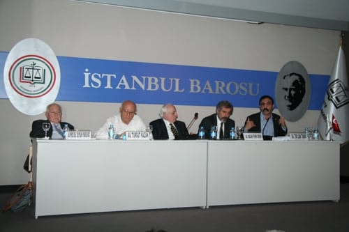 Sanık Sandalyesindeki Avukat
 - 22